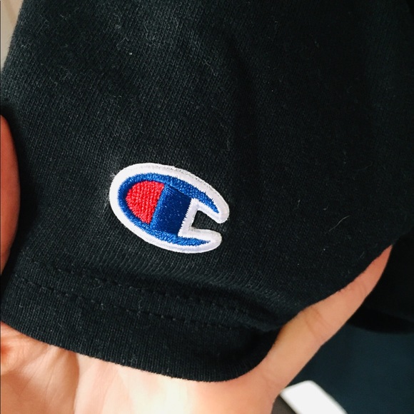 ✨2 for 15$✨Champion black t-shirt - Picture 5 of 5